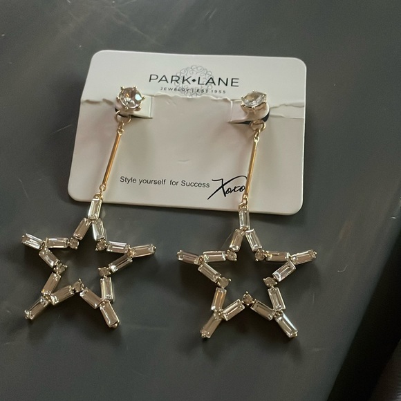 Park Lane Jewelry - NWT STAR EARRINGS